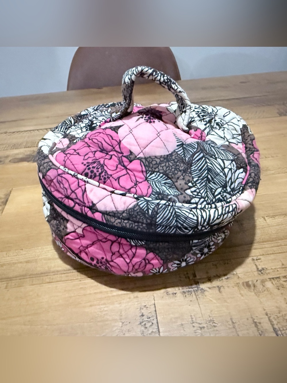Vera Bradley round makeup bag pink floral
